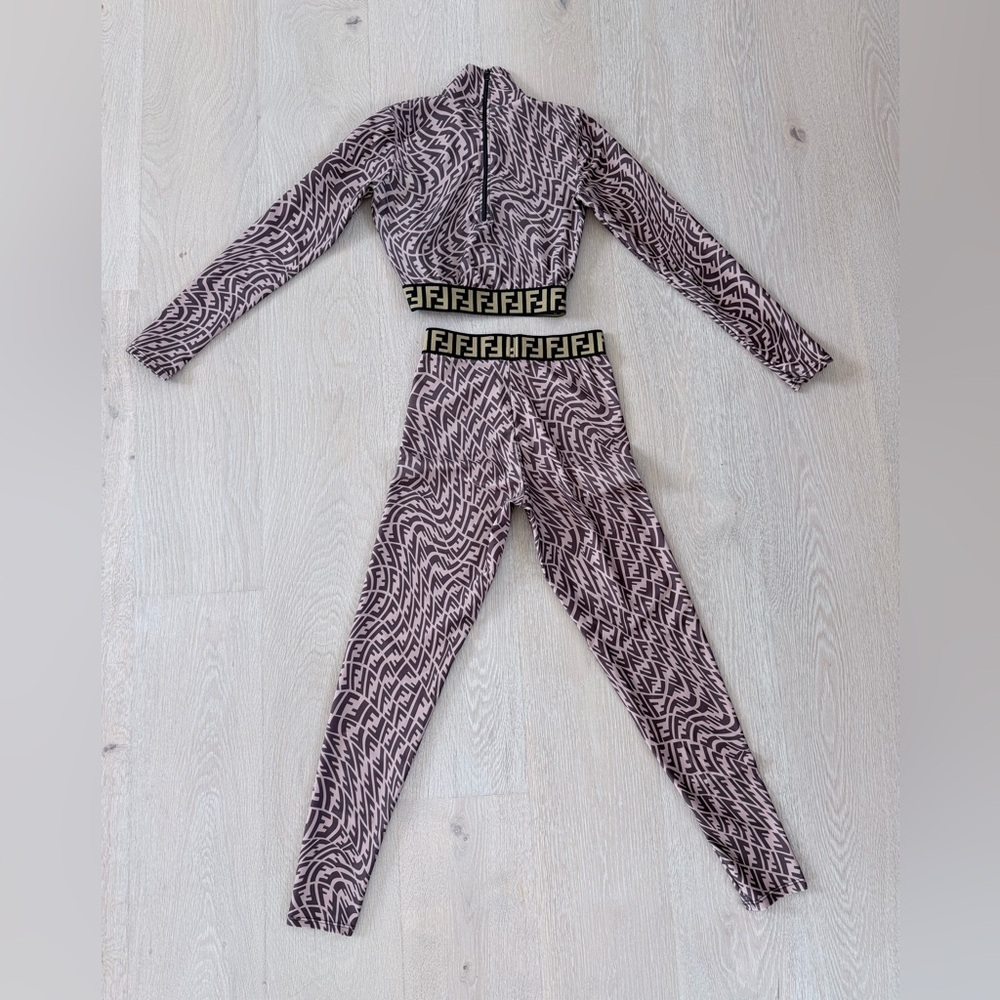 Fendi Geometric Matching Leggings Set - Brown and Black size XS/S - Picture 12 of 16